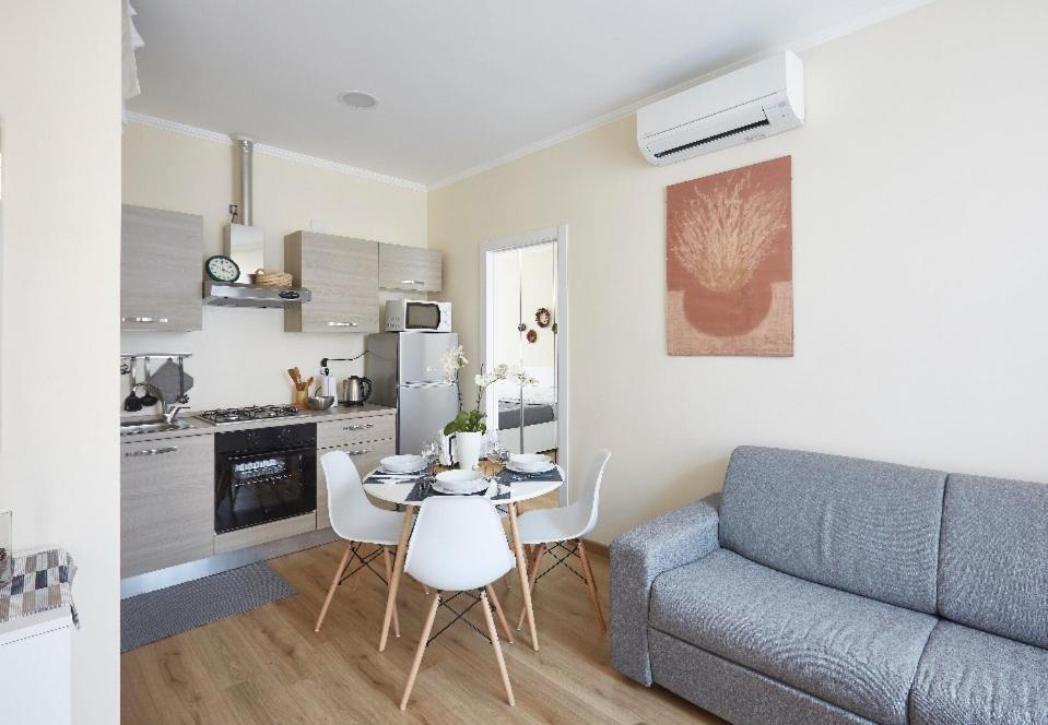 Beautiful Bohemian Apartment In Center Conditioned Air Комо Экстерьер фото